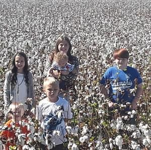 Meet your Posher, Tonya